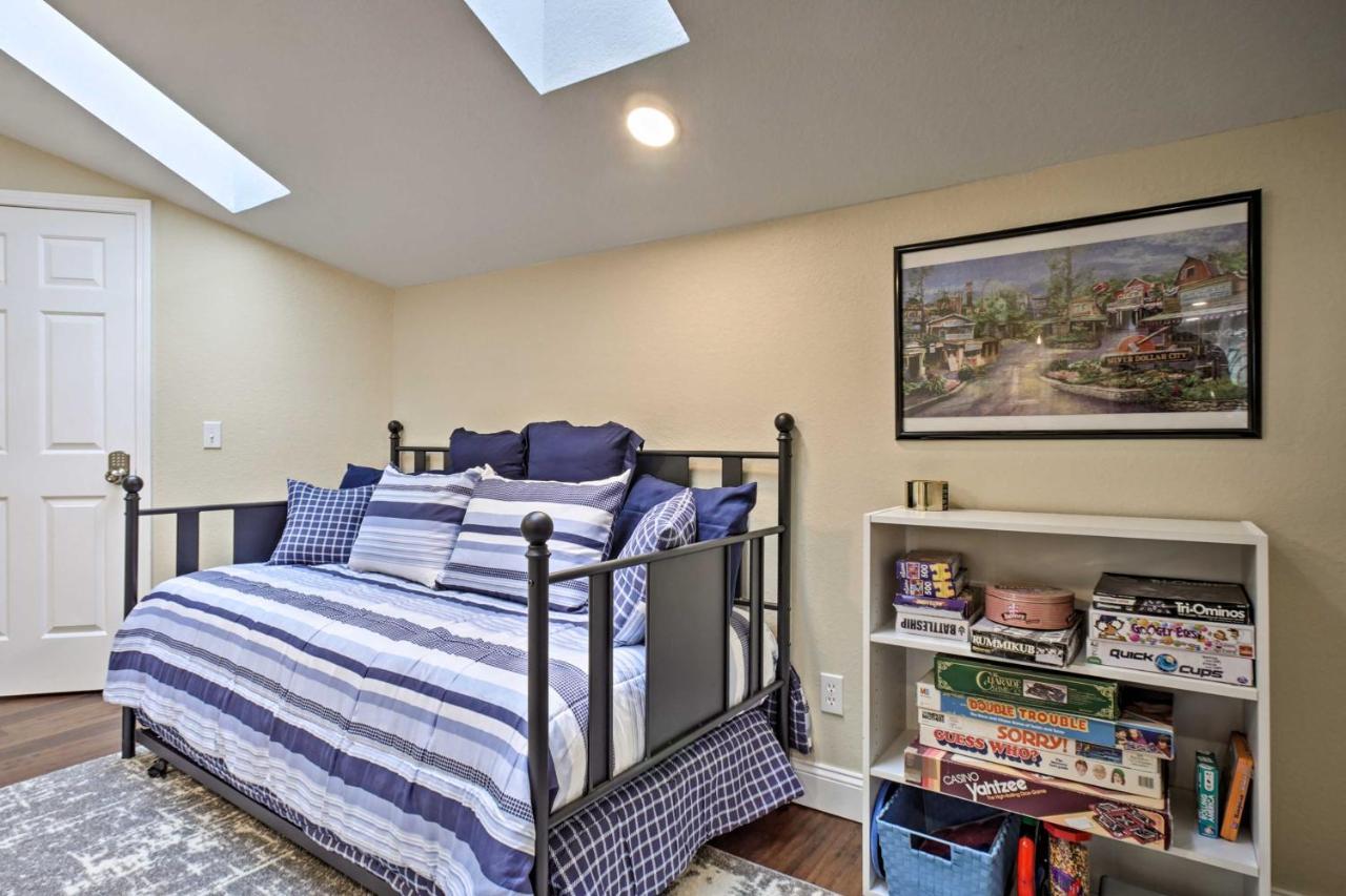 Branson Condo With Pool Access, Walk To Fishing Exteriör bild